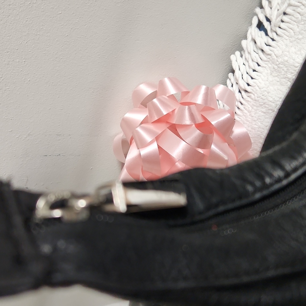 Handbag - Picture 3 of 9